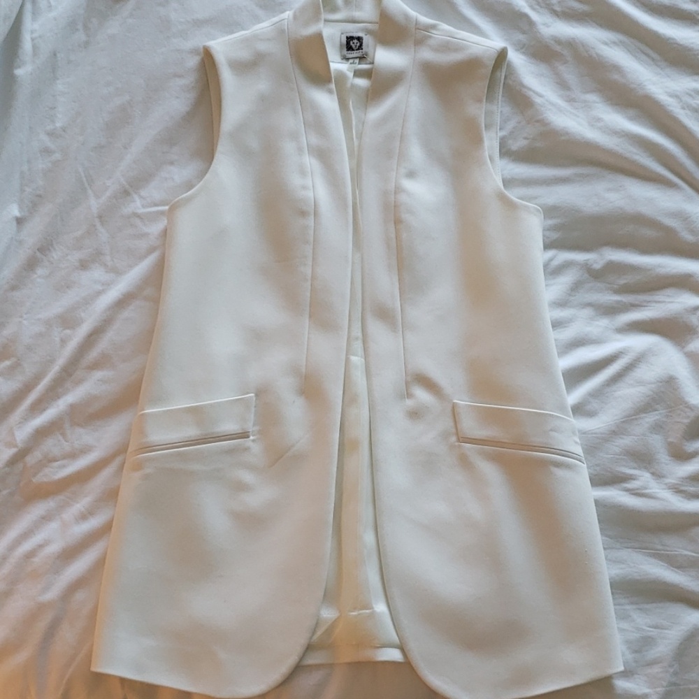 Anne Klein Cream Sleeveless Long Vest